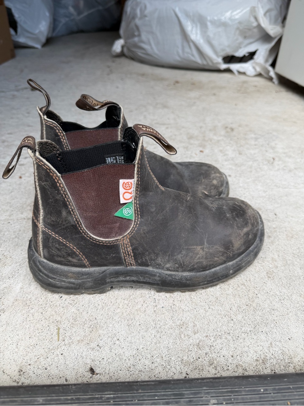 Blundstone Men's Chukka Work Boots in Dark Brown